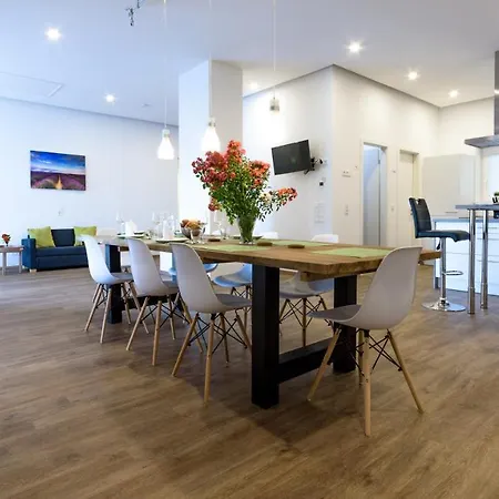 Penthouse Loft Apartment *